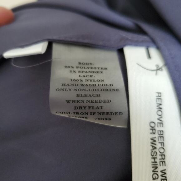 New with Tags Ann Taylor Button Up Shirt Blue with Black Lace Detail 4 Petite - Picture 10 of 10